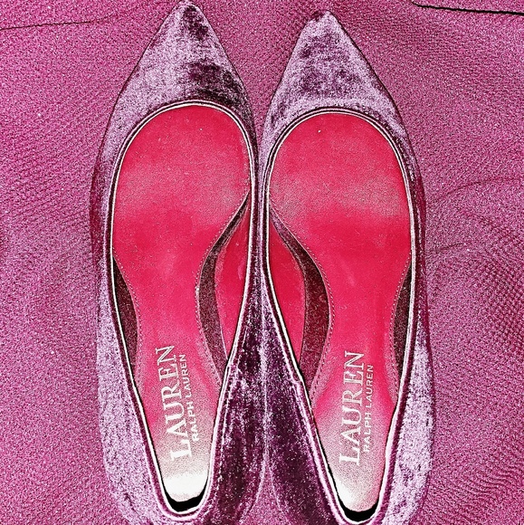🆕Ralph Lauren Velvet pumps - Picture 2 of 7
